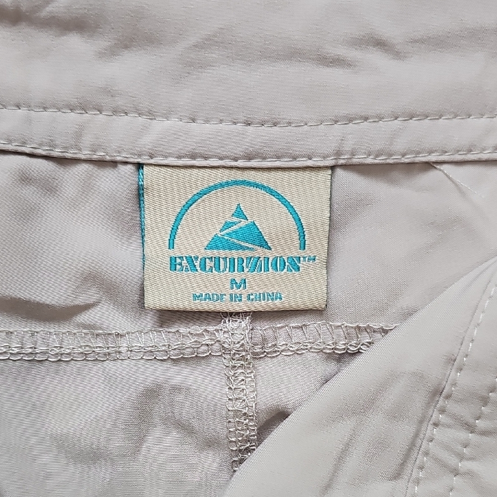 Breezy Excursion Women's Tan Bermudas - Picture 5 of 8